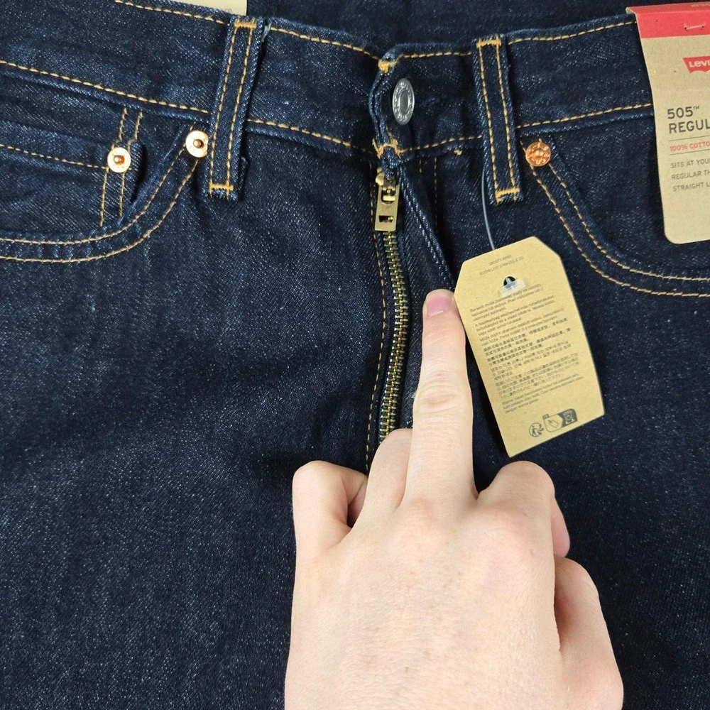 Levi 505 Regular Fit Jeans Mens 32x32 Dark Wash Indigo Straight Leg Denim New